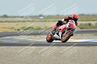 media/Apr-18-2025-TrackDaz (Fri) [[45f5874c44]]/C Group/Session 1 (Turn 7)/